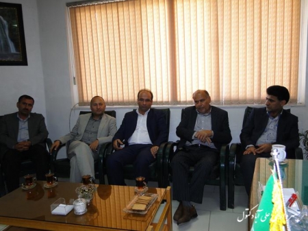 دیدار اعضای شورای اسلامی شهر و شهردار با رئیس اداره برق شهرستان