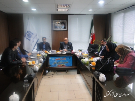 نشست اعضای شورای اسلامی شهر با کارشناسان اداره فرهنگ و ارشاد استان